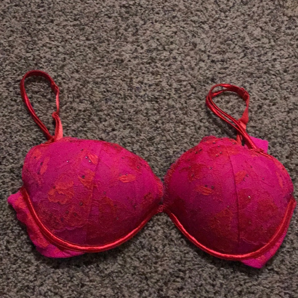 Victoria’s Secret Push Up Bra 36DD